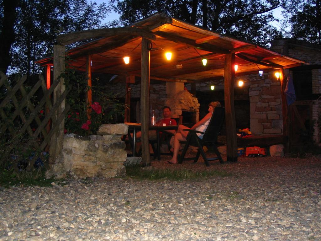 Domaine Audubert Guest House Saint-Antonin-Noble-Val Exterior photo